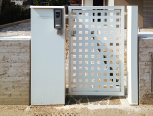 Cancello pedonale ad un'anta per abitazione privata a Rovigo (RO)